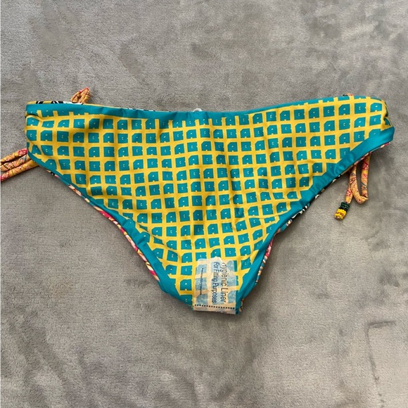 New! Agua Bendita Eda reversible string side bikini bottoms 24303 - Picture 8 of 10